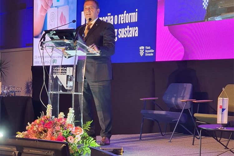 Slika /2023 slike/Fwaad2IXoAYyloi.jpg